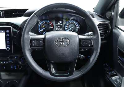 2023 Toyota Hilux Rogue