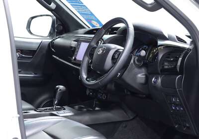 2023 Toyota Hilux Rogue