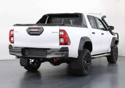 2023 Toyota Hilux Rogue