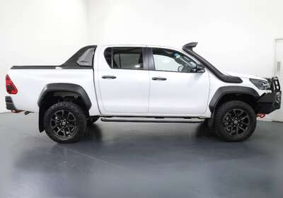 2023 Toyota Hilux Rogue