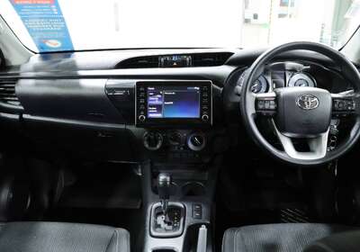 2023 Toyota Hilux SR Hi-Rider