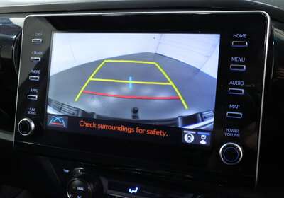 2023 Toyota Hilux SR5