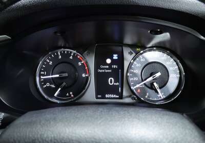 2023 Toyota Hilux SR5