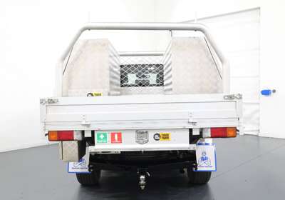 2022 Toyota Hilux SR