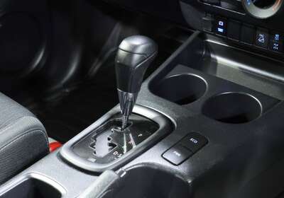 2022 Toyota Hilux SR