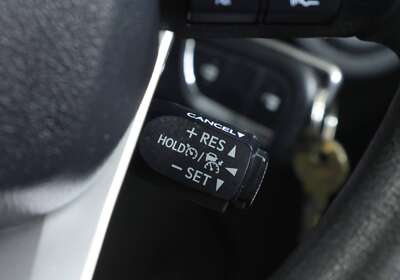 2022 Toyota Hilux SR