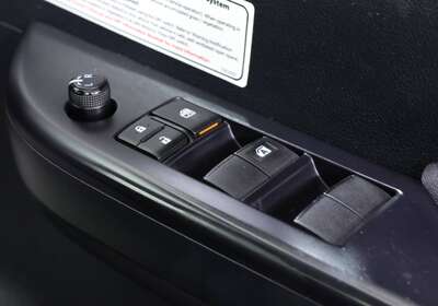 2022 Toyota Hilux SR