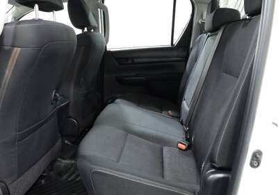 2022 Toyota Hilux SR