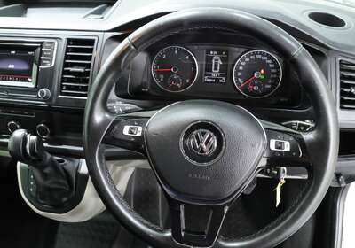 2018 Volkswagen Transporter TDI400