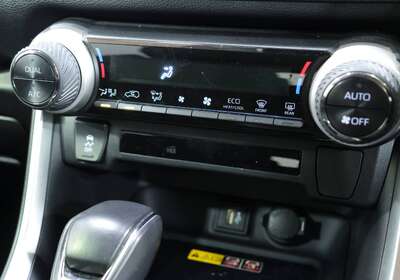 2024 Toyota RAV4 GXL HYBRID