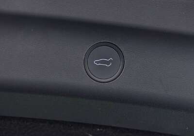 2023 Tesla Model Y Rear-Wheel Drive