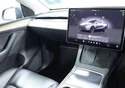 2023 Tesla Model Y Rear-Wheel Drive