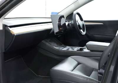 2023 Tesla Model Y Rear-Wheel Drive