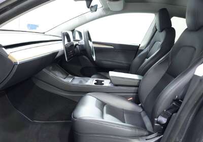 2023 Tesla Model Y Rear-Wheel Drive