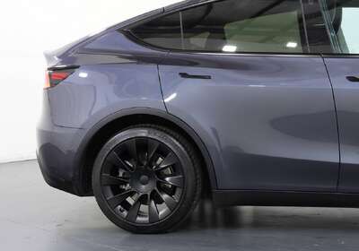2023 Tesla Model Y Rear-Wheel Drive