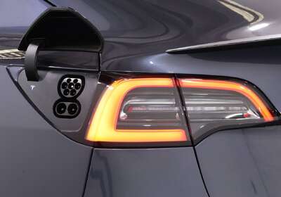 2020 Tesla Model 3 PERFORMANCE