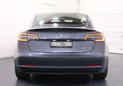 2020 Tesla Model 3 PERFORMANCE