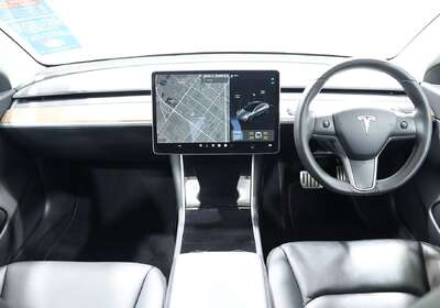 2020 Tesla Model 3 PERFORMANCE