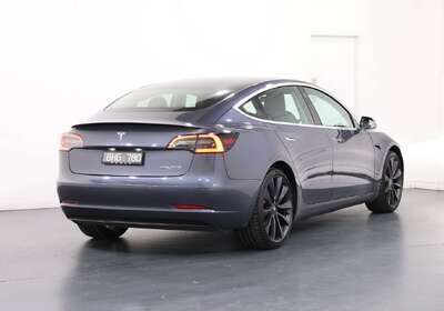 2020 Tesla Model 3 PERFORMANCE