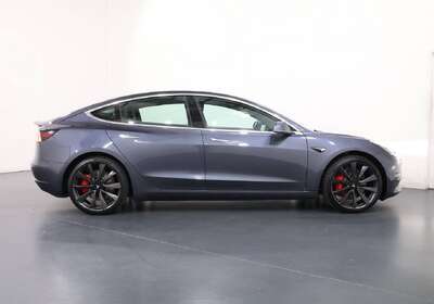 2020 Tesla Model 3 PERFORMANCE