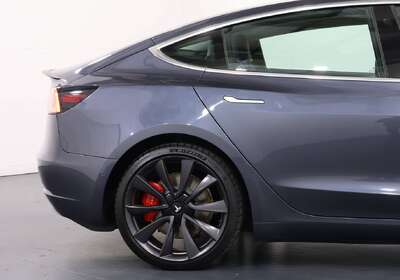 2020 Tesla Model 3 PERFORMANCE