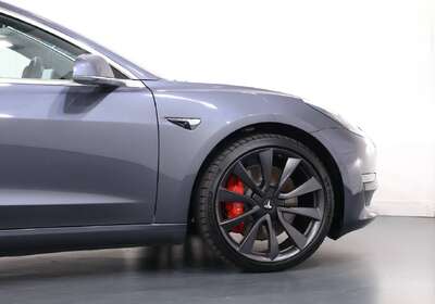 2020 Tesla Model 3 PERFORMANCE