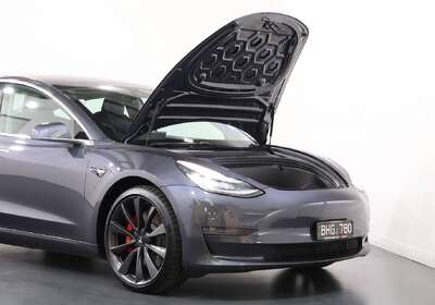 2020 Tesla Model 3 PERFORMANCE