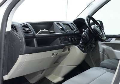 2018 Volkswagen Transporter TDI400