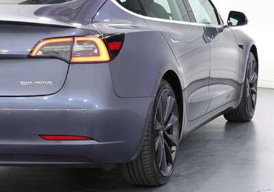 2020 Tesla Model 3 PERFORMANCE