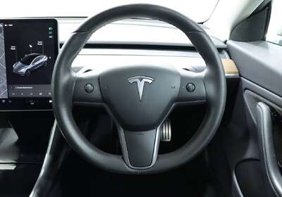 2020 Tesla Model 3 PERFORMANCE