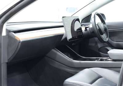 2020 Tesla Model 3 PERFORMANCE