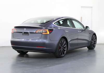 2020 Tesla Model 3 PERFORMANCE