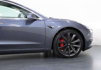 2020 Tesla Model 3 PERFORMANCE