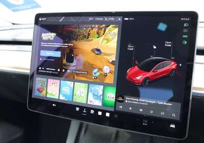 2021 Tesla Model 3 STANDARD RANGE PLUS RWD