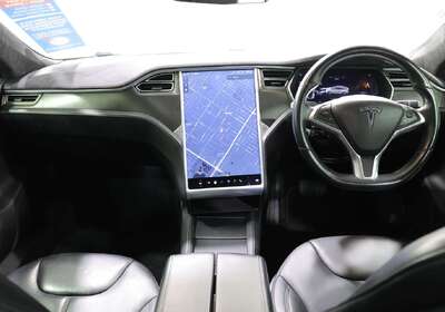 2015 Tesla Model S 85