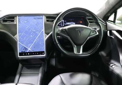 2015 Tesla Model S 85