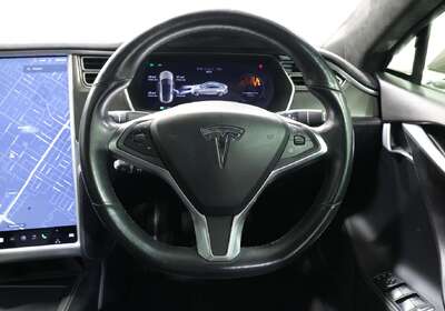 2015 Tesla Model S 85