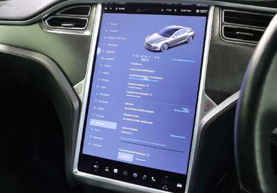 2015 Tesla Model S 85