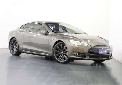 2015 Tesla Model S 85