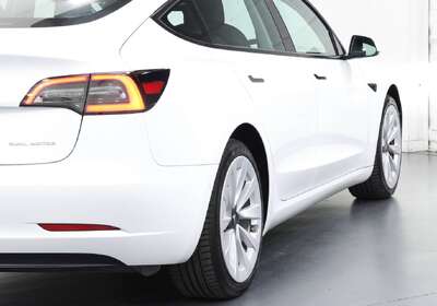 2021 Tesla Model 3 Long Range