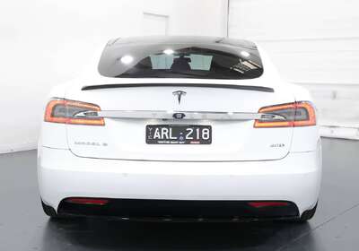 2016 Tesla Model S 90D