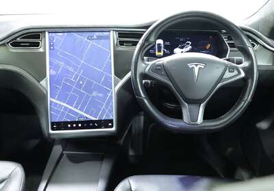 2016 Tesla Model S 90D