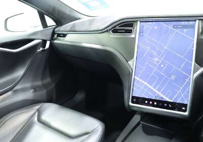 2016 Tesla Model S 90D