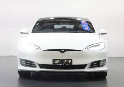 2016 Tesla Model S 90D