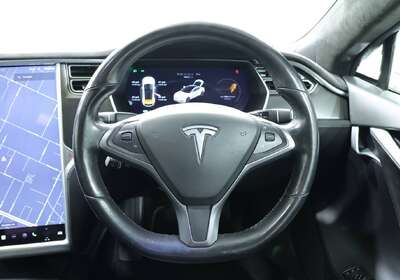 2016 Tesla Model S 90D