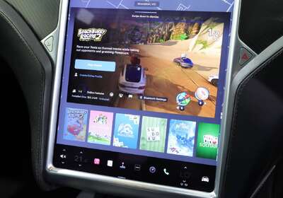 2016 Tesla Model S 90D