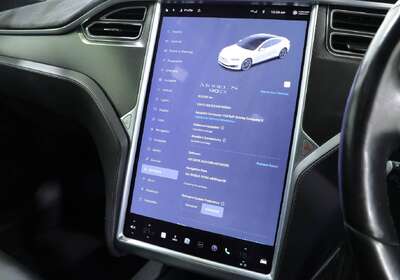 2016 Tesla Model S 90D