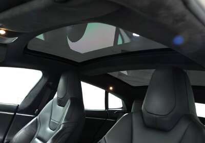 2016 Tesla Model S 90D