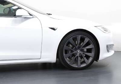 2016 Tesla Model S 90D