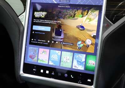 2016 Tesla Model S 90D